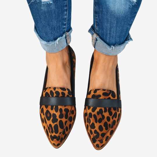 Norelle | Defined Line Flats