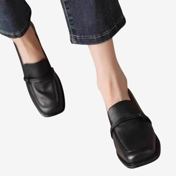 Serane | Chic Flats
