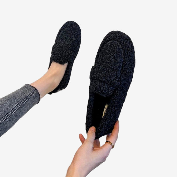 Elyonne | Classic Flats