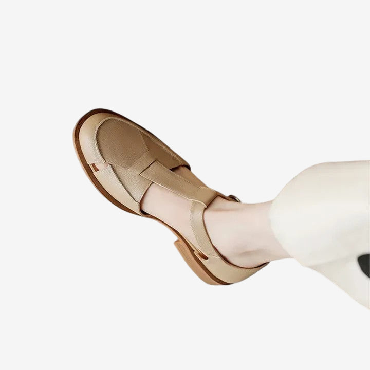 Myvra | Clean Cut Mary Janes