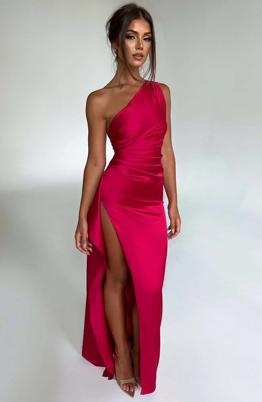 Seravelle Contour Flow Maxi Dress