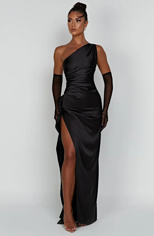 Seravelle | Contour Flow Maxi Dress