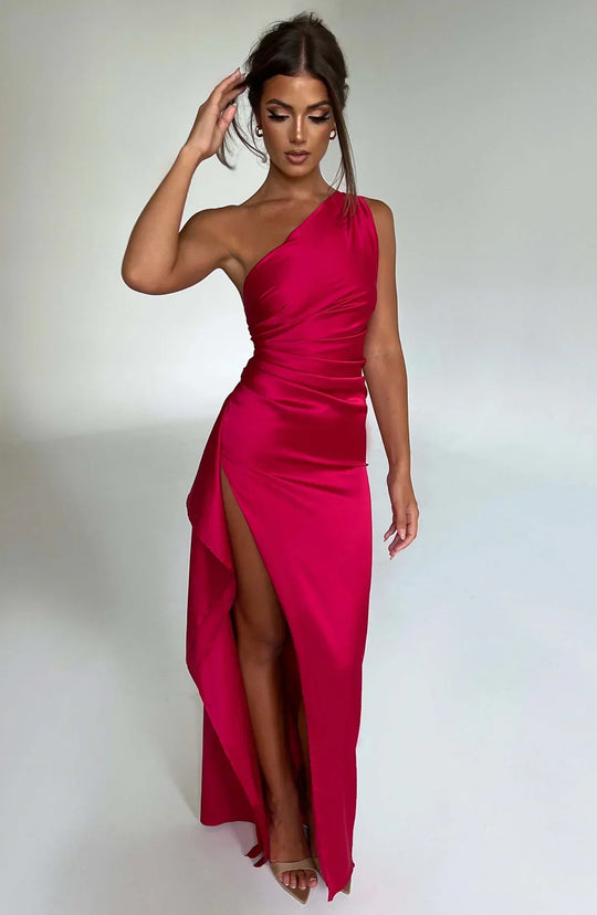 Seravelle | Contour Flow Maxi Dress