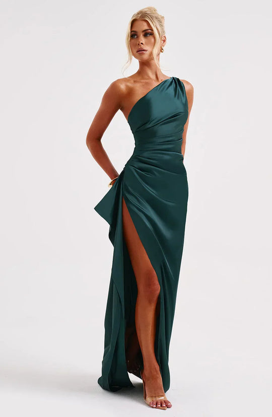Seravelle | Contour Flow Maxi Dress